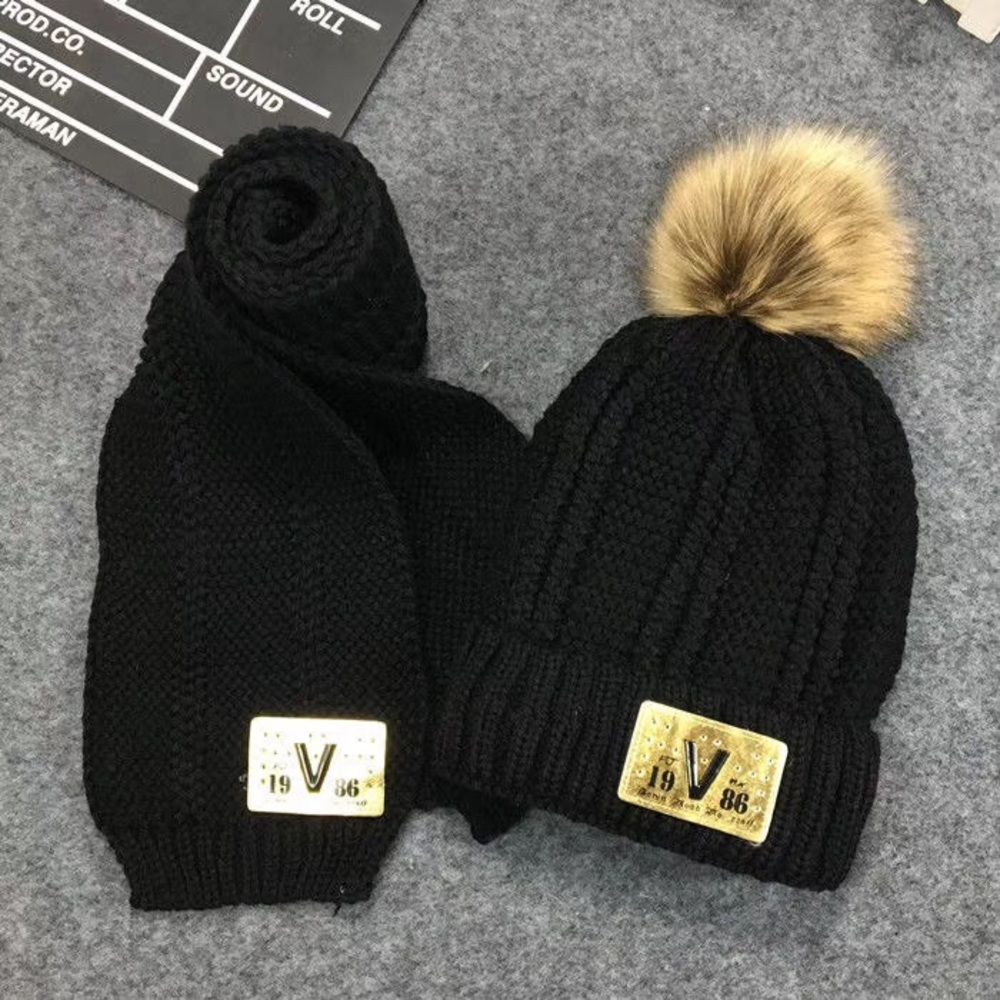 Women’s Winter hats and Scarfs
